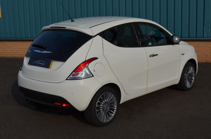 CHRYSLER YPSILON 1.2 Platinum 15 2015