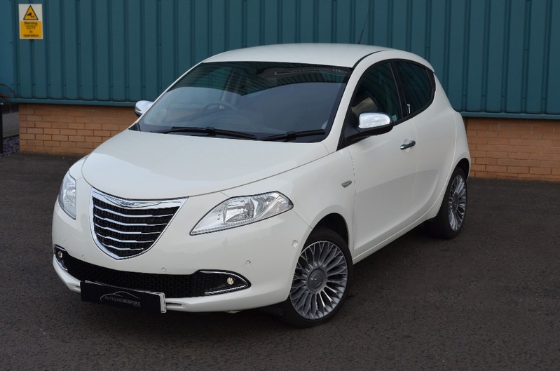 CHRYSLER YPSILON 1.2 Platinum 15 2015