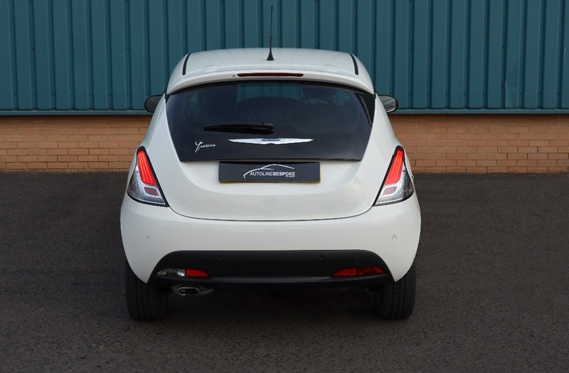 CHRYSLER YPSILON 1.2 Platinum 15 2015