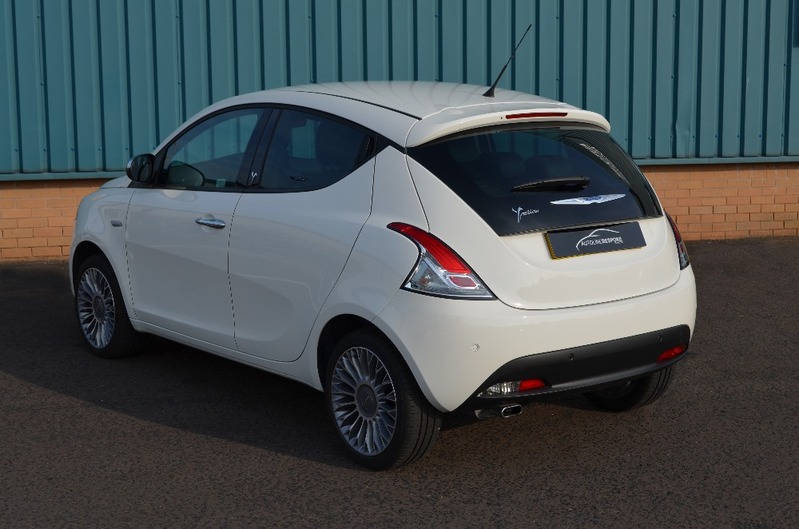 CHRYSLER YPSILON 1.2 Platinum 15 2015