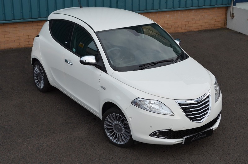 CHRYSLER YPSILON 1.2 Platinum 15 2015