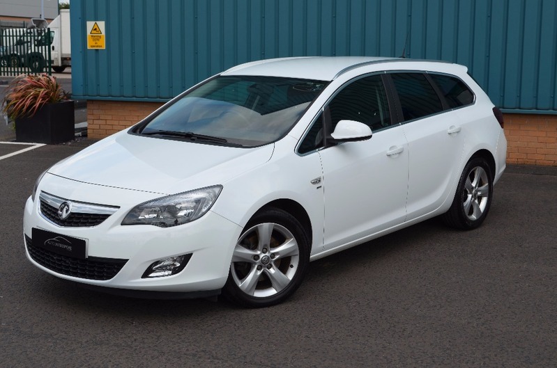 VAUXHALL ASTRA 2.0 CDTI SRI Estate 11 2011