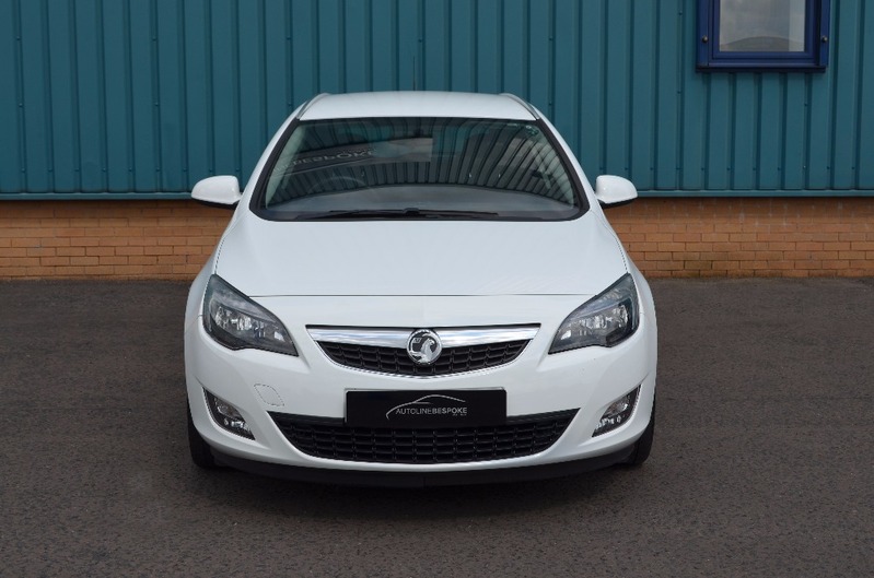 VAUXHALL ASTRA 2.0 CDTI SRI Estate 11 2011