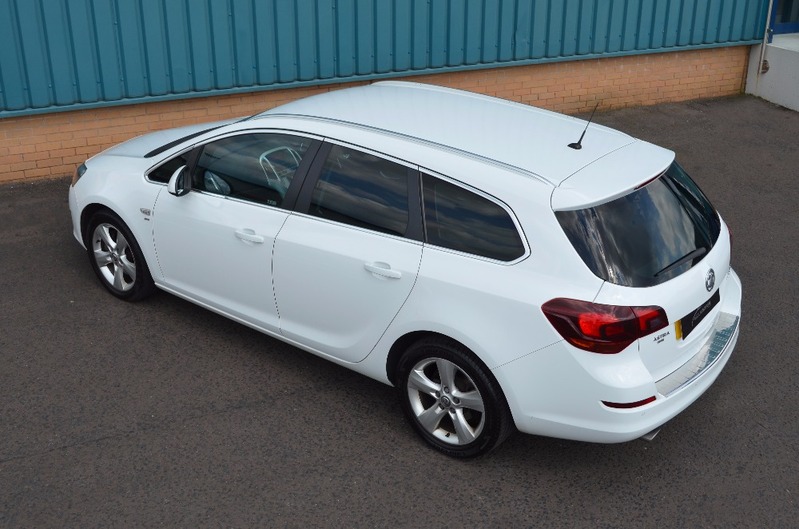 VAUXHALL ASTRA 2.0 CDTI SRI Estate 11 2011