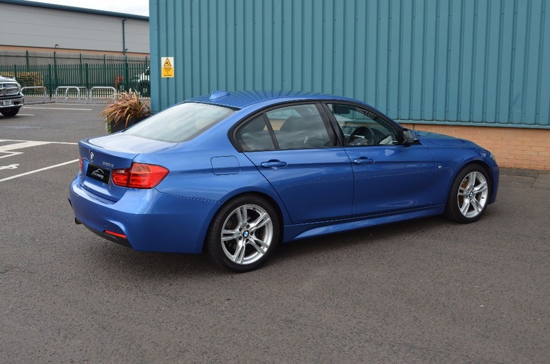 BMW 3 SERIES 320d M-Sport 62 2012