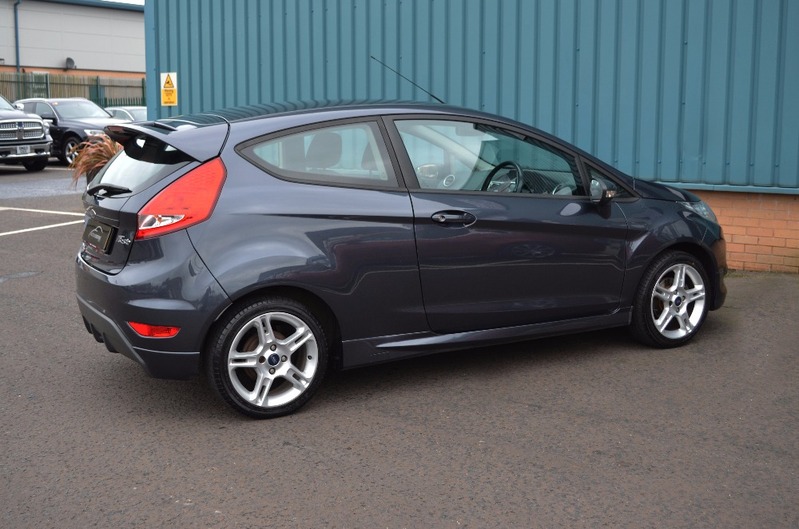 FORD FIESTA 1.6 TD Zetec S 10 2010