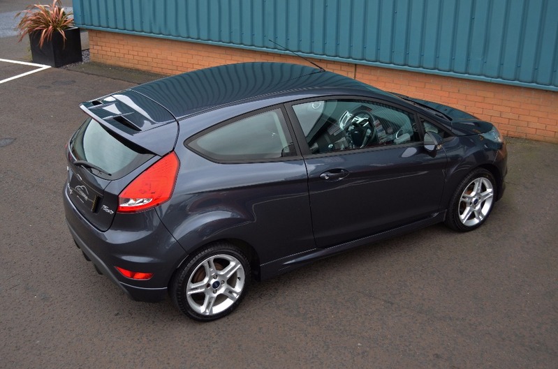 FORD FIESTA 1.6 TD Zetec S 10 2010