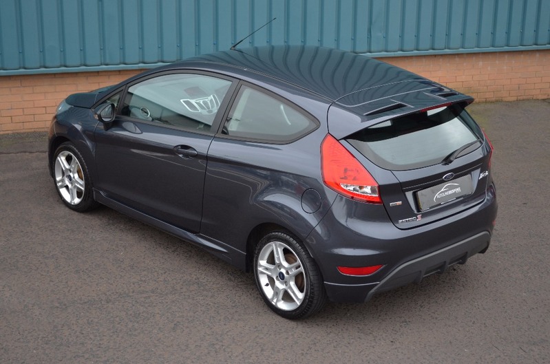 FORD FIESTA 1.6 TD Zetec S 10 2010