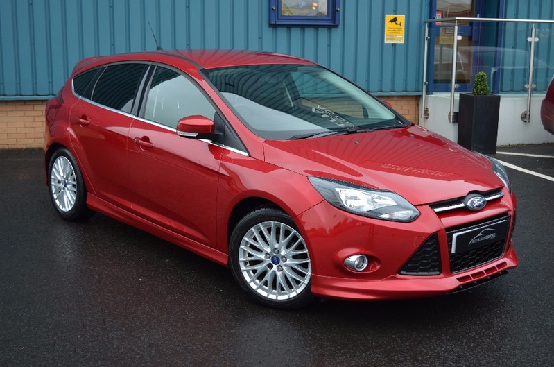 FORD FOCUS 1.6 ZETEC S TDCI 12 2012