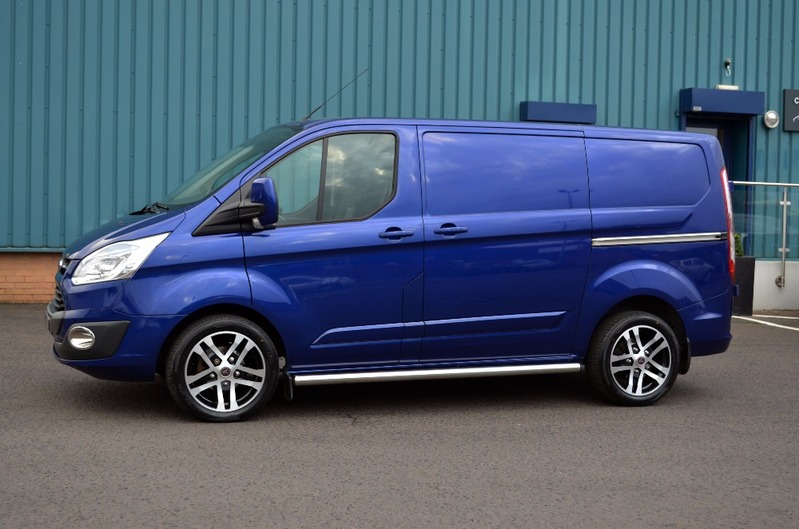 FORD TRANSIT CUSTOM 2.2 TDCI 155 290 L1H1 Limited 2015