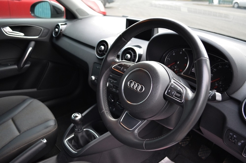 AUDI A1 1.6 TDI Sport 3dr 14 2014