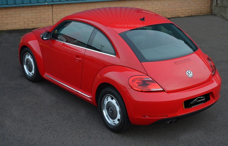 VOLKSWAGEN BEETLE 2.0 TDI Design 62 2012