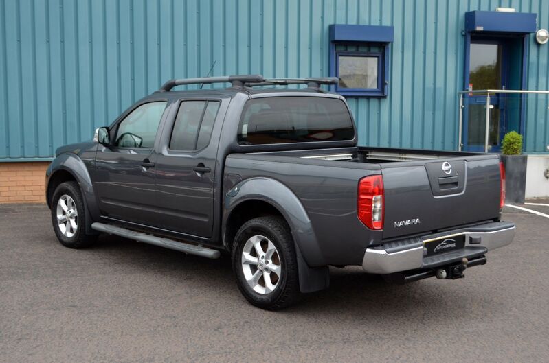 NISSAN NAVARA 2.5 DCI TEKNA 64 2015